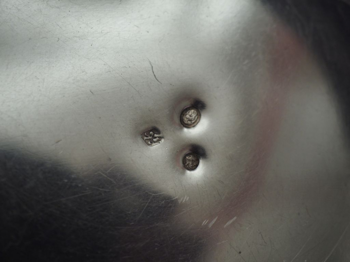 Cassolette à fond plat fin XVIIIème - début XIXème en argent, poinçon 