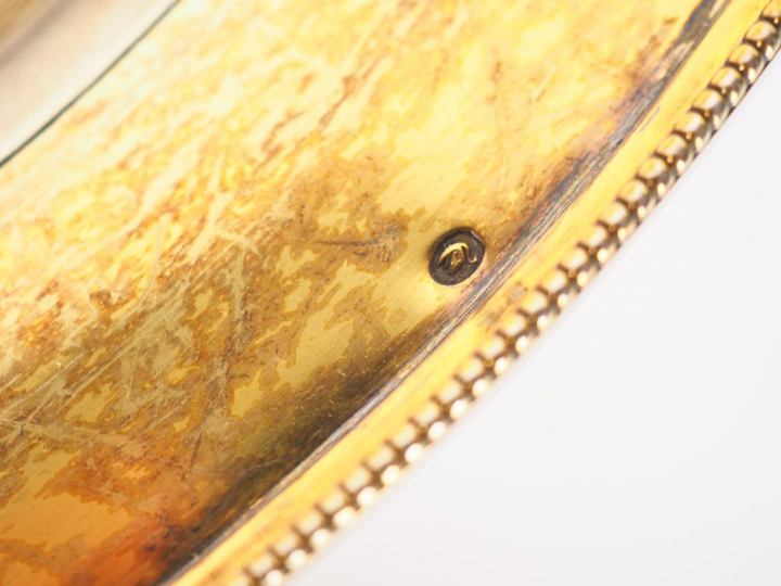 Coupe XIXème en argent et vermeil russe. Le pied orné d’un étalon, d’u