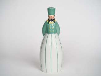 Vente aux enchères ROBJ.  Bouteille à liqueur en porcelaine polychrome "le cuisinier". Si