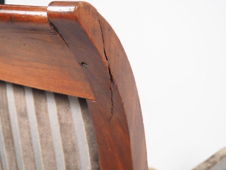 Bergère de style Directoire en acajou, dossier renversé pieds avant ba