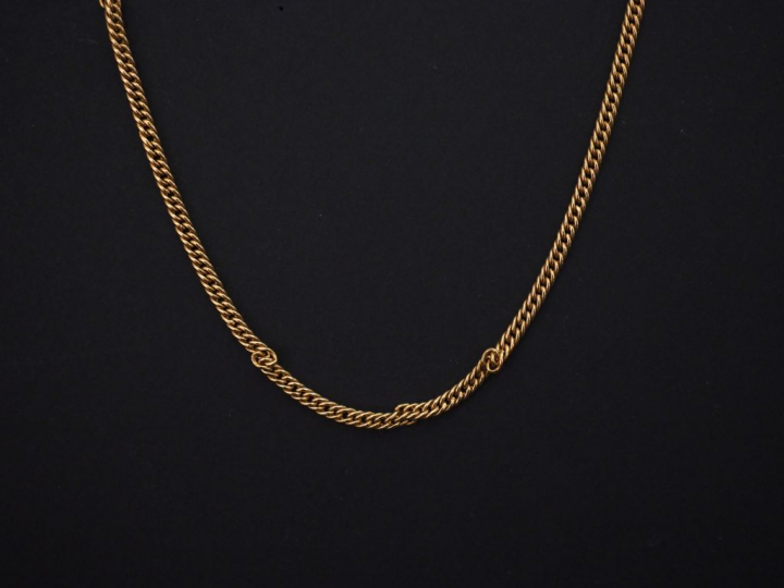 Chaine en or jaune, maille gourmette.  Long. 39 cm  Poids.11,95 g