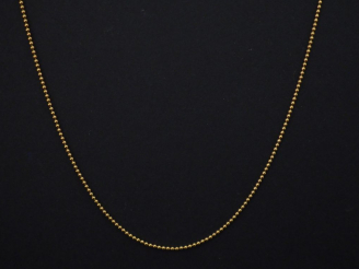 Vente aux enchères Chaine en or jaune, maille boule. Long. 44,5 cm  Poids. 2,56 g