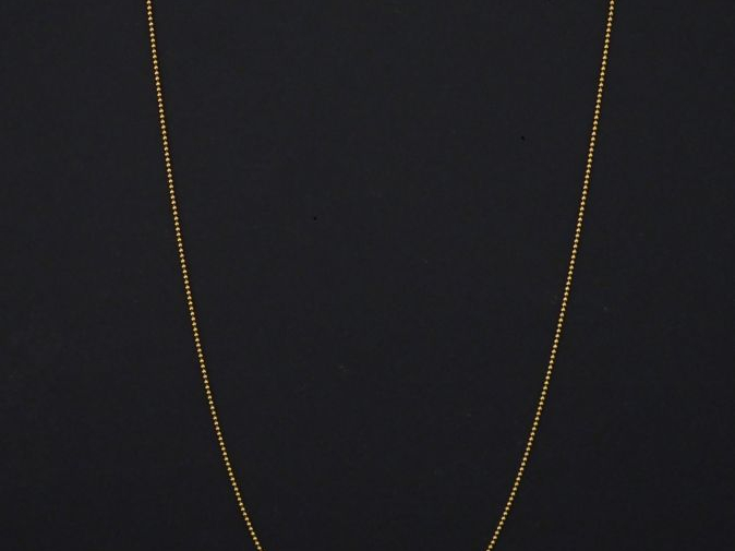 Chaine en or jaune, maille boule. Long. 44,5 cm  Poids. 2,56 g