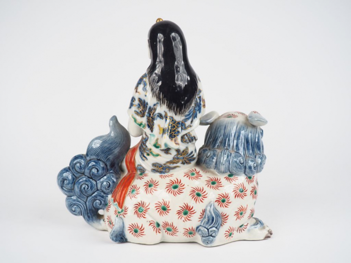 Japon, vers 1870, Meiji, Groupe en porcelaine de Kutani représentant u