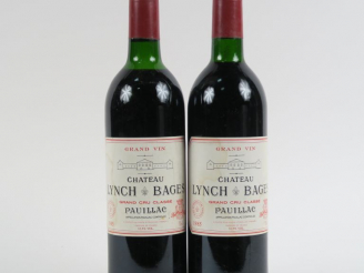 Vente aux enchères 2 BOUTEILLES CHÂTEAU LYNCH BAGES GCC PAUILLAC - 1985 - 1 BG/1 LB-HEP