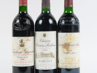 Vente aux enchères 3 BOUTEILLES GCC MARGAUX 1988 BG : 1 CHÂTEAU GISCOURS ELT - 1 CHÂTEAU 