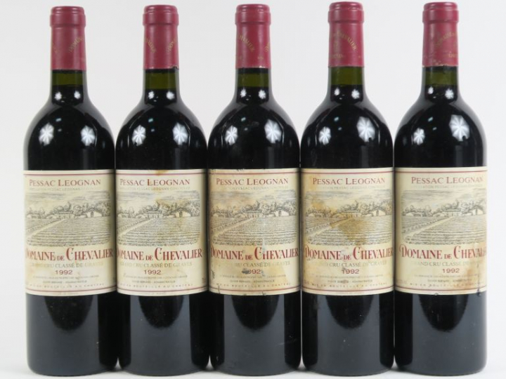 5 BOUTEILLES DOMAINE DE CHEVALIER GCC GRAVES - 1992 - ELT