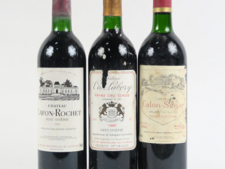 Vente aux enchères 3 BOUTEILLES GCC ST ESTEPHE : 1 CHÂTEAU LAFON ROCHET 1990 BG - 1 CHÂTE