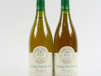 Vente aux enchères 2 BOUTEILLES CHABLIS 1er CRU 'FOURCHAUME' JEAN MARC BROCARD - 2004