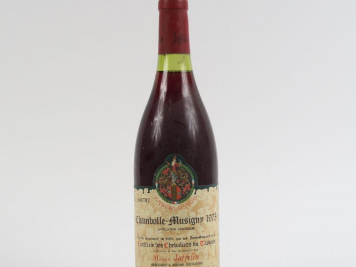 1 BOUTEILLE CHAMBOLLE MUSIGNY 'CONFRÉRIE DES CHEVALIERS DU TASTEVIN' J