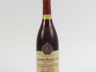 Vente aux enchères 1 BOUTEILLE CHAMBOLLE MUSIGNY 'CONFRÉRIE DES CHEVALIERS DU TASTEVIN' J