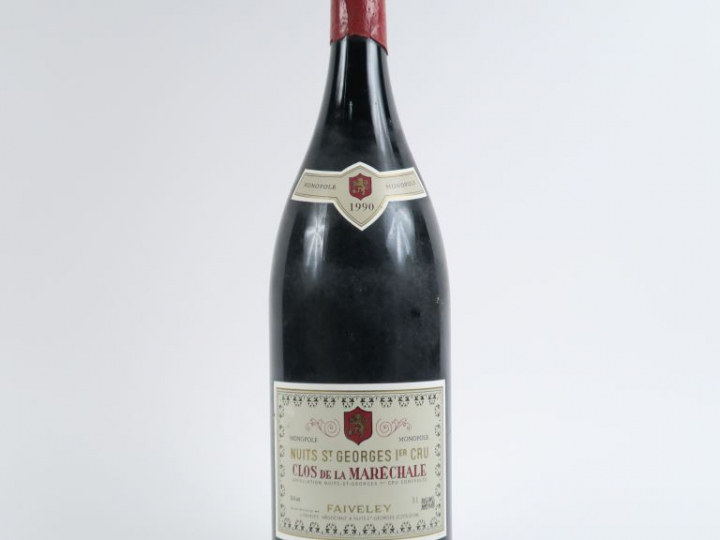 1 DOUBLE MAGNUM (3 L) NUITS ST GEORGES 1er CRU 'CLOS DE LA MARÉCHALE' 