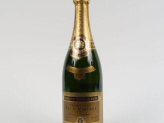 Vente aux enchères 1 BOUTEILLE CHAMPAGNE LOUIS ROEDERER 'BRUT VINTAGE' - 1990 - COFFRET