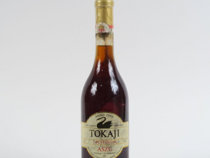 1 BOUTEILLE (50 CL) TOKAJI '5 PUTTONYOS' ASZU - 1988