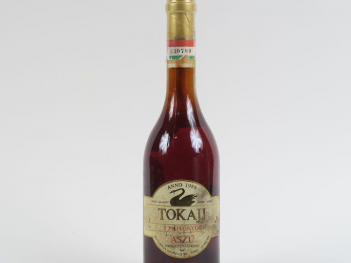 1 BOUTEILLE (50 CL) TOKAJI '5 PUTTONYOS' ASZU - 1988