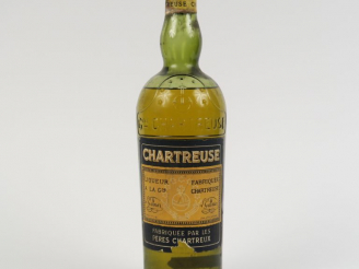 Vente aux enchères 1 BOUTEILLE CHARTREUSE JAUNE PÉRIODE 1956/1964 - CAPS LÉGER ABIMÉE