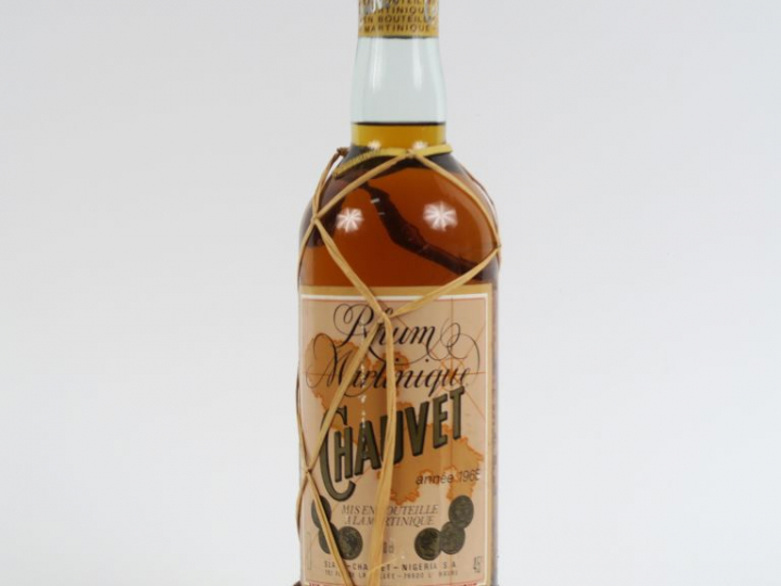 1 BOUTEILLE RHUM CHAUVET 45° - 1965