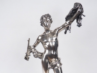 Vente aux enchères Alfred Désiré LANSON "Jason et la toison d'or". Sculpture en argent, p