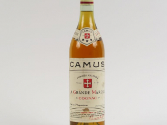 Vente aux enchères 1 VIELLE BOUTEILLE COGNAC 'LA GRANDE MARQUE' CAMUS