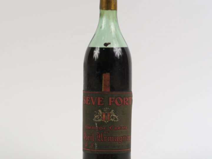 1 VIEILLE BOUTEILLE GRANDE CRÈME DE VIEIL ARMAGNAC 