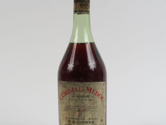 Vente aux enchères 1 BOUTEILLE LIQUEUR CORDIAL MÉDOC