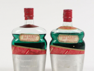 Vente aux enchères 2 VIEILLES FLASKS PIPPERMINT GET
