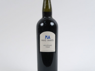 Vente aux enchères 1 BOUTEILLE MAURY MAS AMIEL - 1969