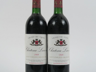 Vente aux enchères 2 BOUTEILLES CHÂTEAU LAROZE GC ST EMILION - 1989 - BG