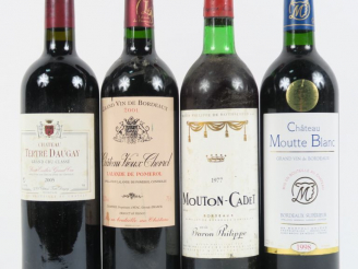 Vente aux enchères 4 BOUTEILLES : 1 CHÂTEAU TERTRE DAUGAY GC ST EMILION 2005 - 1 CHÂTEAU 