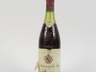 Vente aux enchères 1 BOUTEILLE CHATEAUNEUF DU PAPE DOMAINE DE LA SERRIERE - 1971 - 4,5 CM
