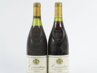 Vente aux enchères 2 BOUTEILLES HERMITAGE 'CUVÉE MARQUISE DE LA TOURETTE' DELAS - 1986 - 