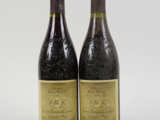 Vente aux enchères 2 BOUTEILLES CHATEAUNEUF DU PAPE DOMAINE FONT DE MICHELLE 'CUVÉE ETIEN