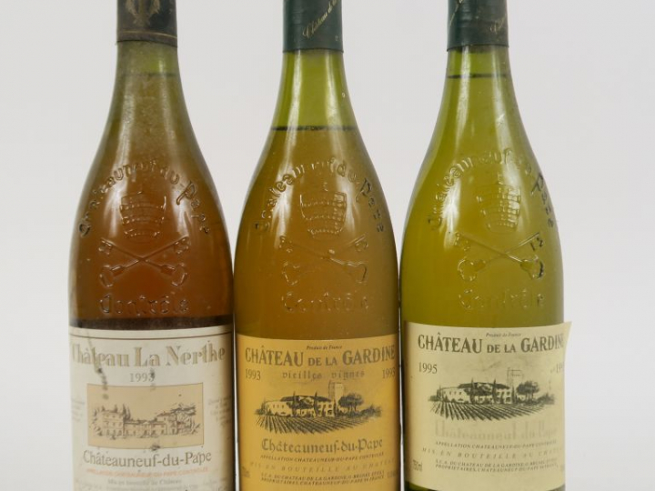 3 BOUTEILLES CHATEAUNEUF DU PAPE BLANC : 1 CHÂTEAU LA NERTHE 1993 ELA/
