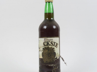 Vente aux enchères 1 BOUTEILLE (1 L) RHUM JACKSIE - EA