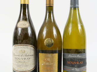 Vente aux enchères 3 BOUTEILLES VOUVRAY : 1 DOMAINE D'ORFEUILLES 2011 - LA FOLIE DEMI SEC