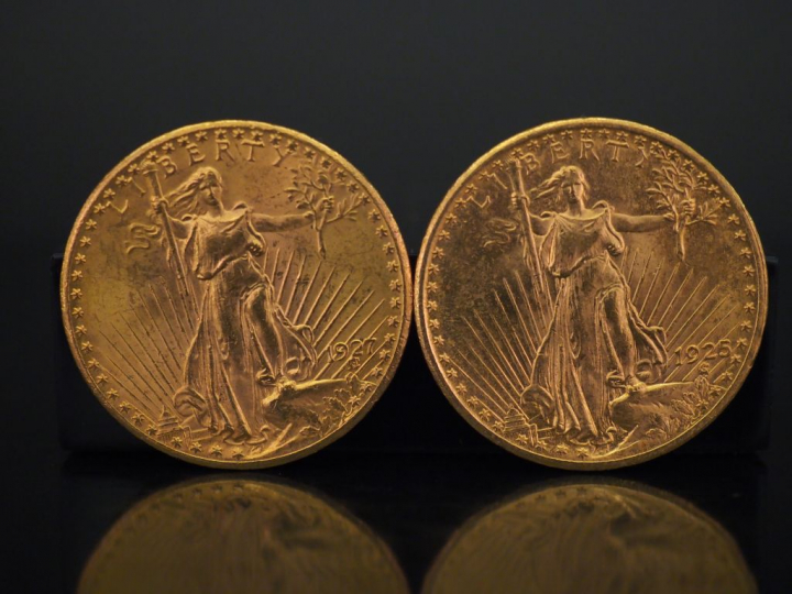 Deux pièces de 20 Dollars or, 1925 et 1927. FRAIS ACHETEURS 5% TTC.