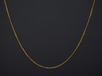 Vente aux enchères Fine chaine en or jaune. Long. 51 cm  Poids. 2,29 g