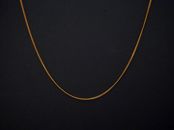 Chaine en or jaune. Long. 43 cm  Poids. 2,85 g