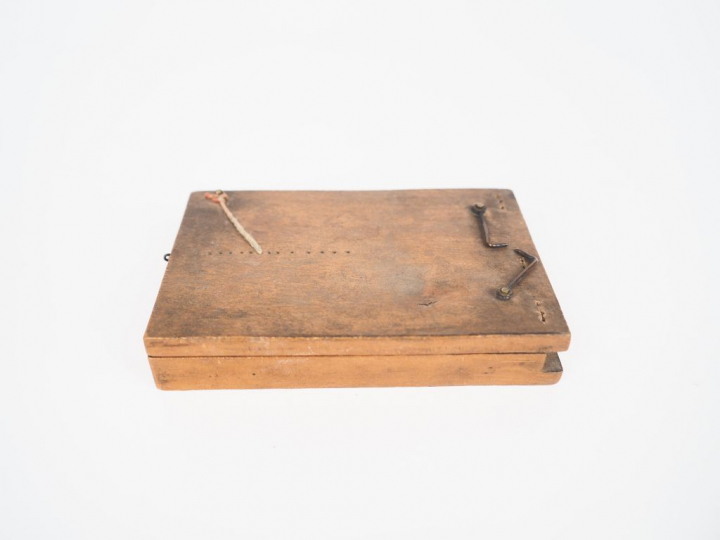 Boussole - cadran solaire début XIXème en bois et papier imprimé.  Dim