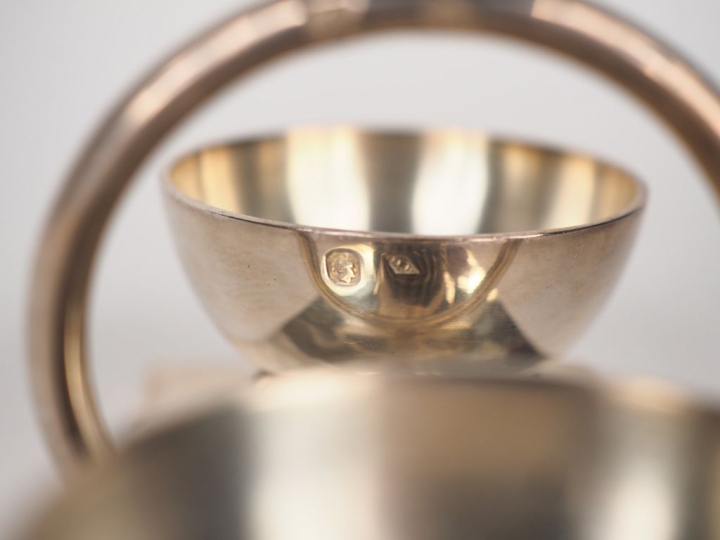 DESPREZ. Saleron double en argent, poinçon Minerve. Monogrammé JD. Dim