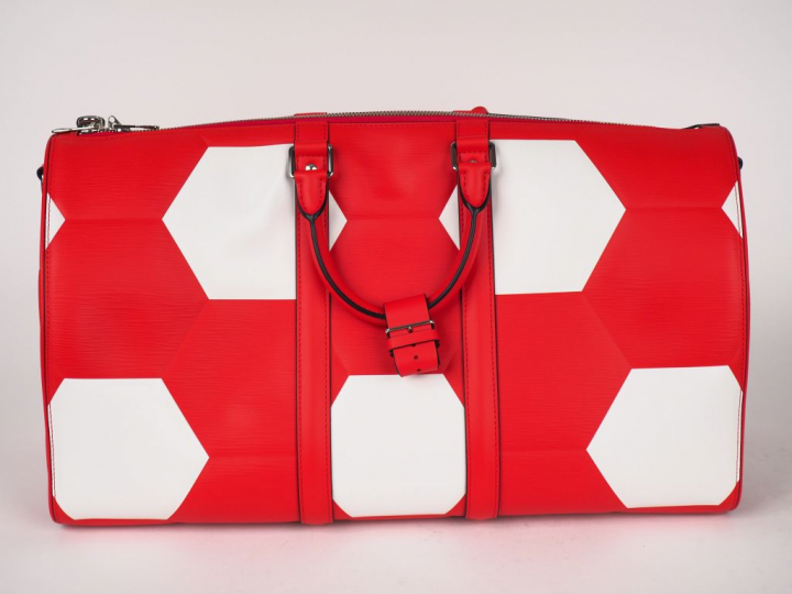 Louis VUITTON.  Sac KEEPAL (FIFA WORLD CUP 2018) Edition limitée pour 