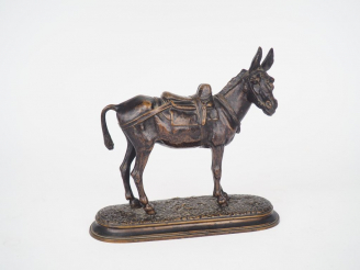 Vente aux enchères Ecole française fin XIXème. "Mulet". Sculpture en bronze en patine méd