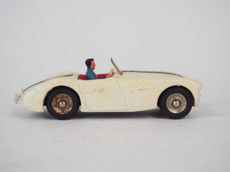 Vente aux enchères Austin Healey référence 546 corrosion de la peinture rajout rouille su