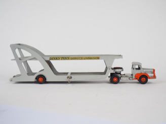 Vente aux enchères Tracteur Unic semi remorque porte voiture Référence 39  bel état d'usa