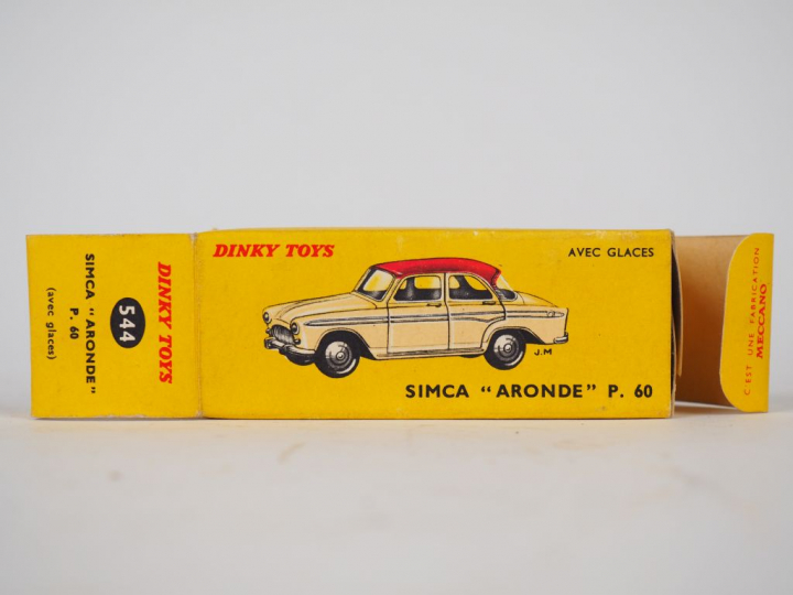 Simca Aronde p 60 Référence 544 bel état d'usage boîte bel état.