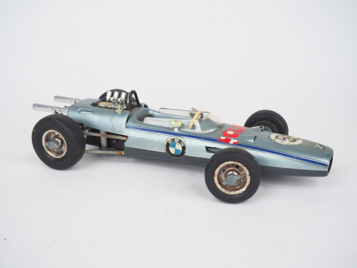 SCHUCO 1072 BMW Formule 2, état d'usage (avec accident).