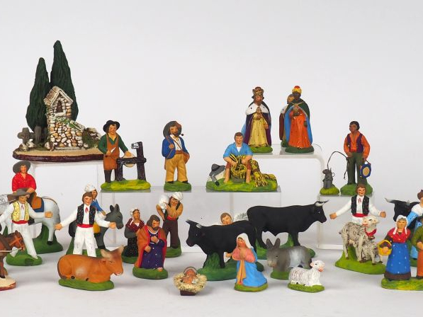 44 santons Carbonel.