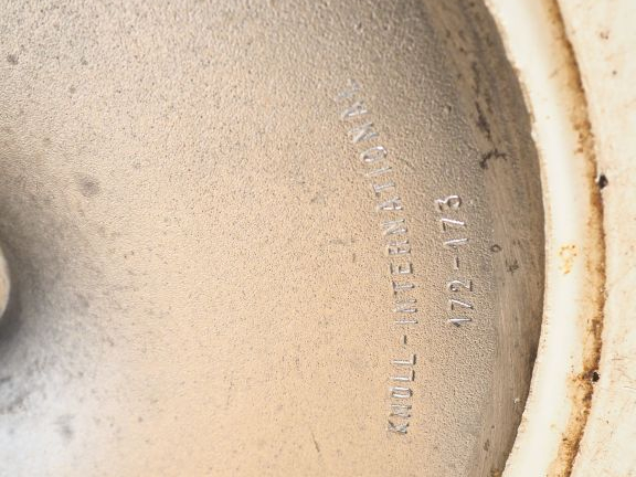 Eero SAARINEEN. Table "Tulipe" en marbre et aluminium. Edition KNOLL I