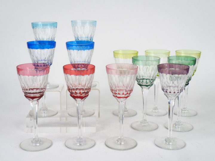 Partie de service de verres à vin du Rhin en cristal bicolore comprena