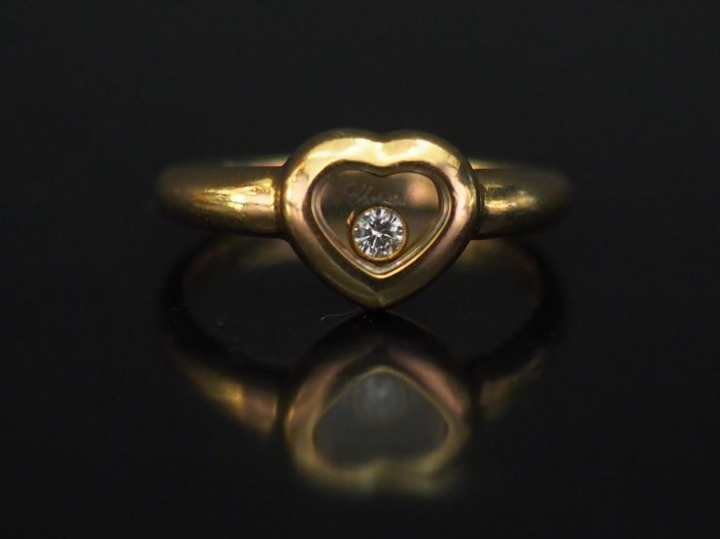 	CHOPARD, Happy Diamond Petite bague en or jaune en forme de coeur, re